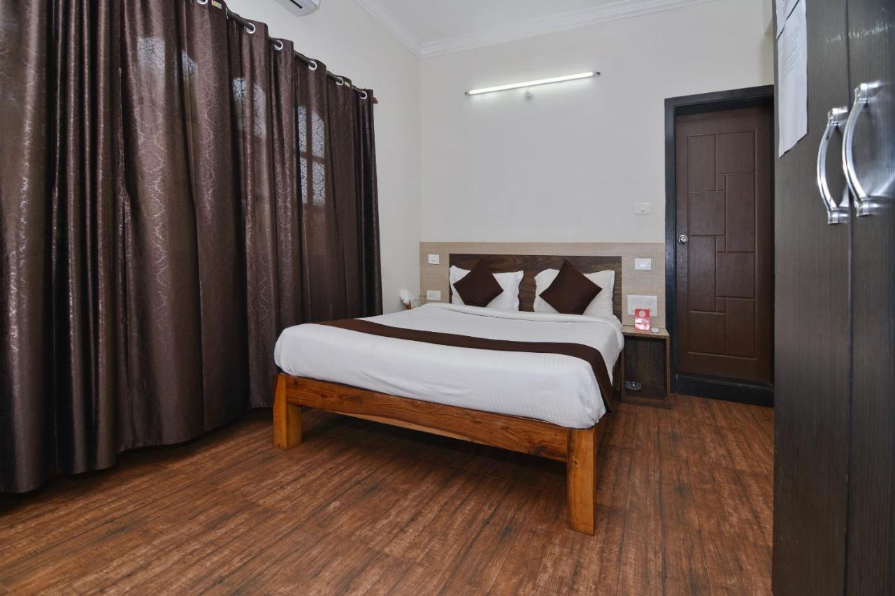 Oyo 10174 Kanta Guest House Бага Екстериор снимка