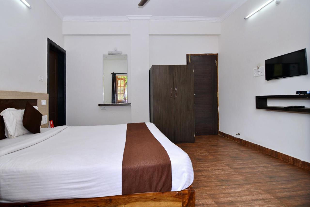 Oyo 10174 Kanta Guest House Бага Екстериор снимка