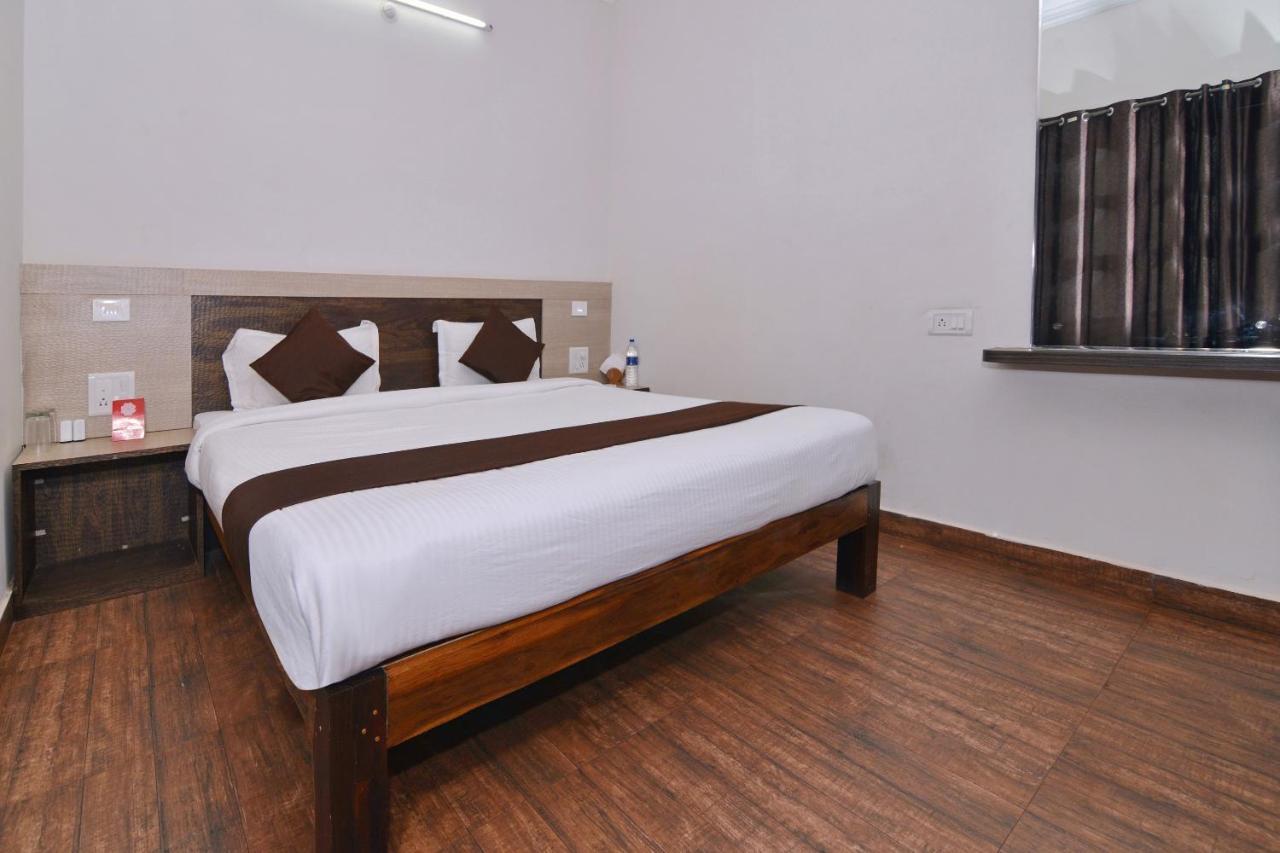 Oyo 10174 Kanta Guest House Бага Екстериор снимка